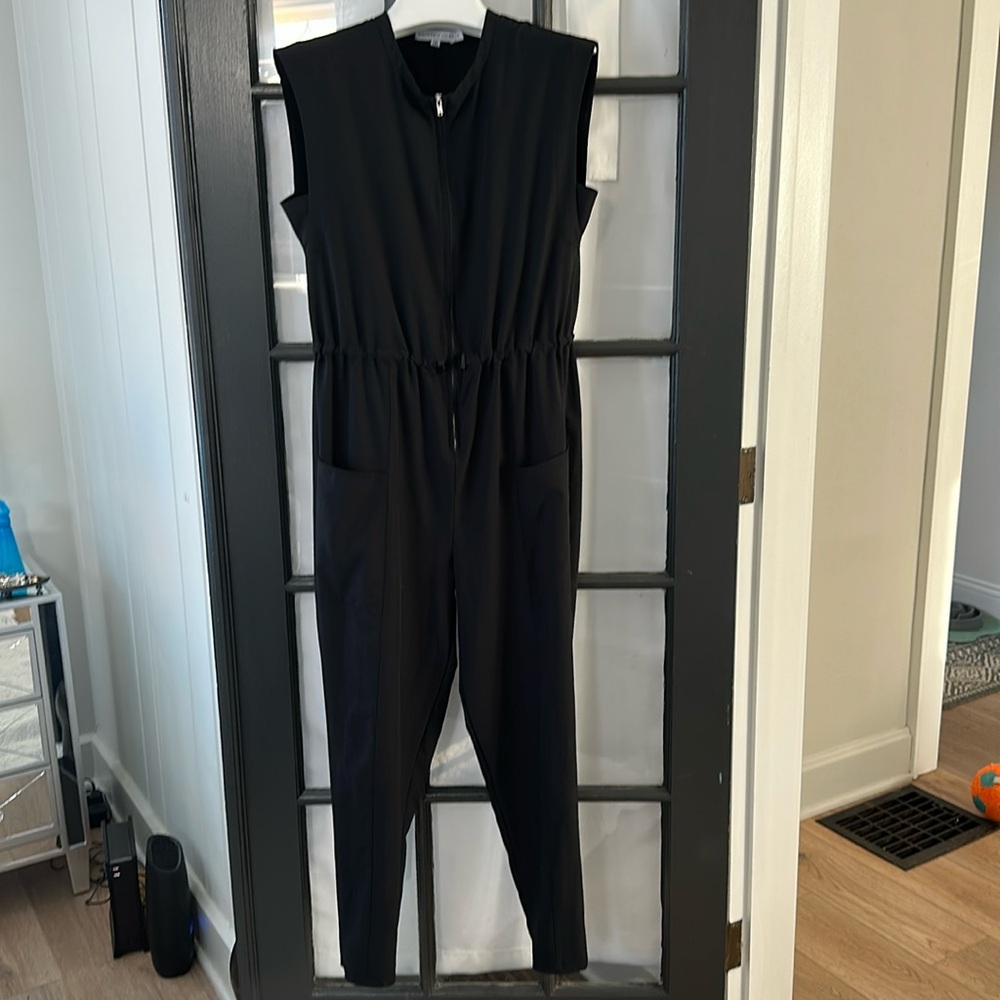Simply Jules lightweight black jumper size S